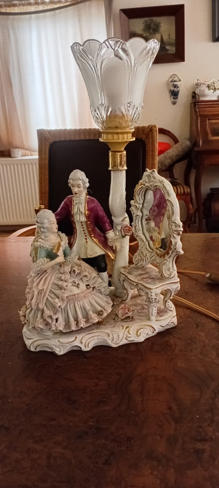 Antieke porseleinen tafellamp met figuren, Antiek en Kunst, Antiek | Porselein, Ophalen
