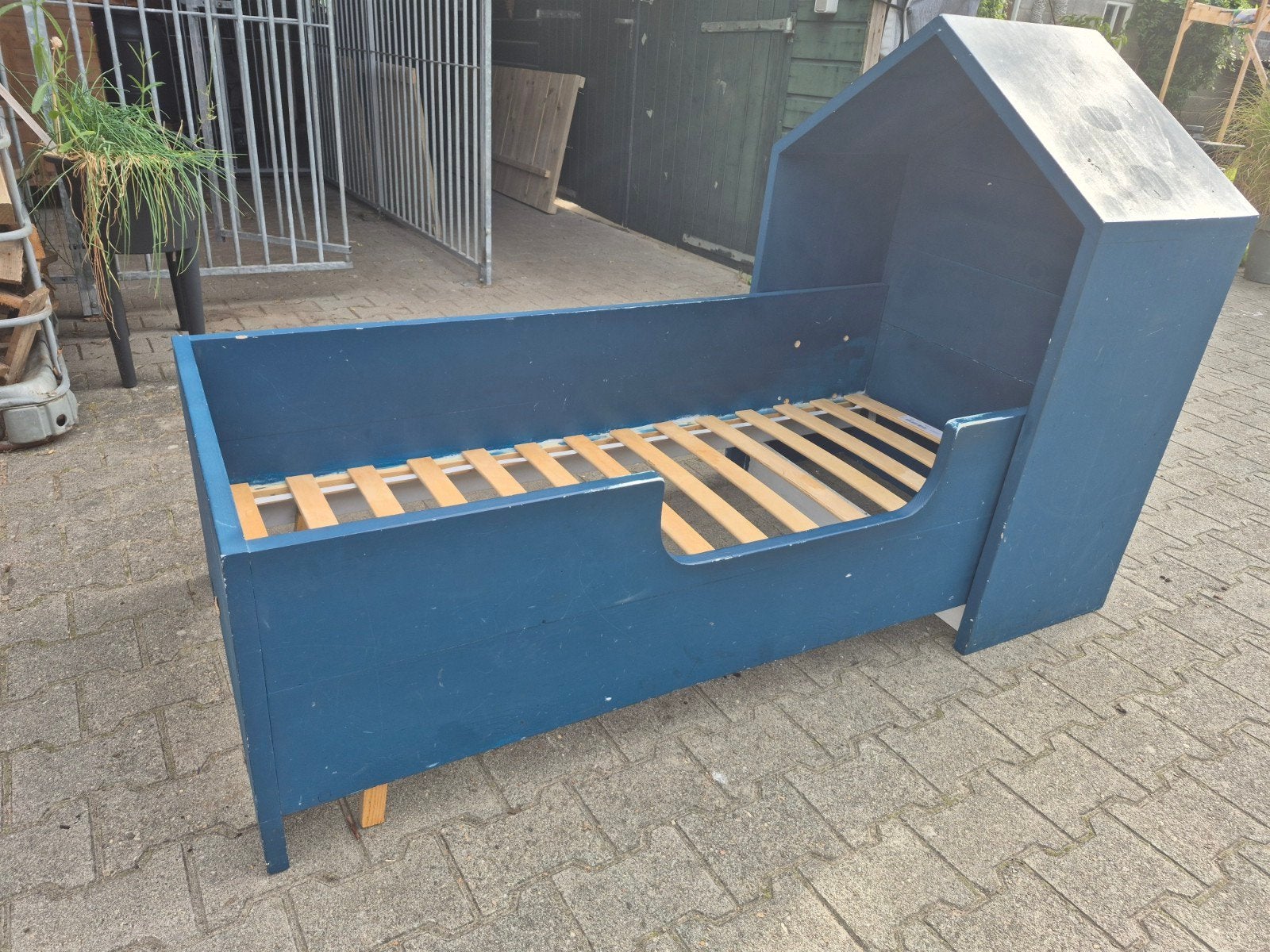 Soethout peuterbed met huisje, Kinderen en Baby's, Kinderkamer | Bedden, Gebruikt, 70 tot 85 cm, 140 tot 160 cm, Ophalen