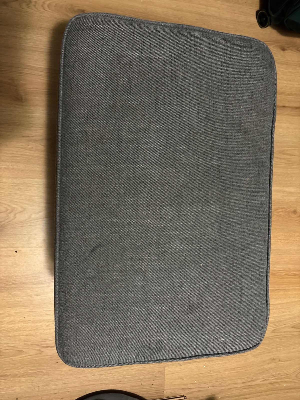 Ikea Grijs stoffen voetenbankje, Huis en Inrichting, Ophalen, Minder dan 50 cm, Gebruikt, 50 tot 75 cm