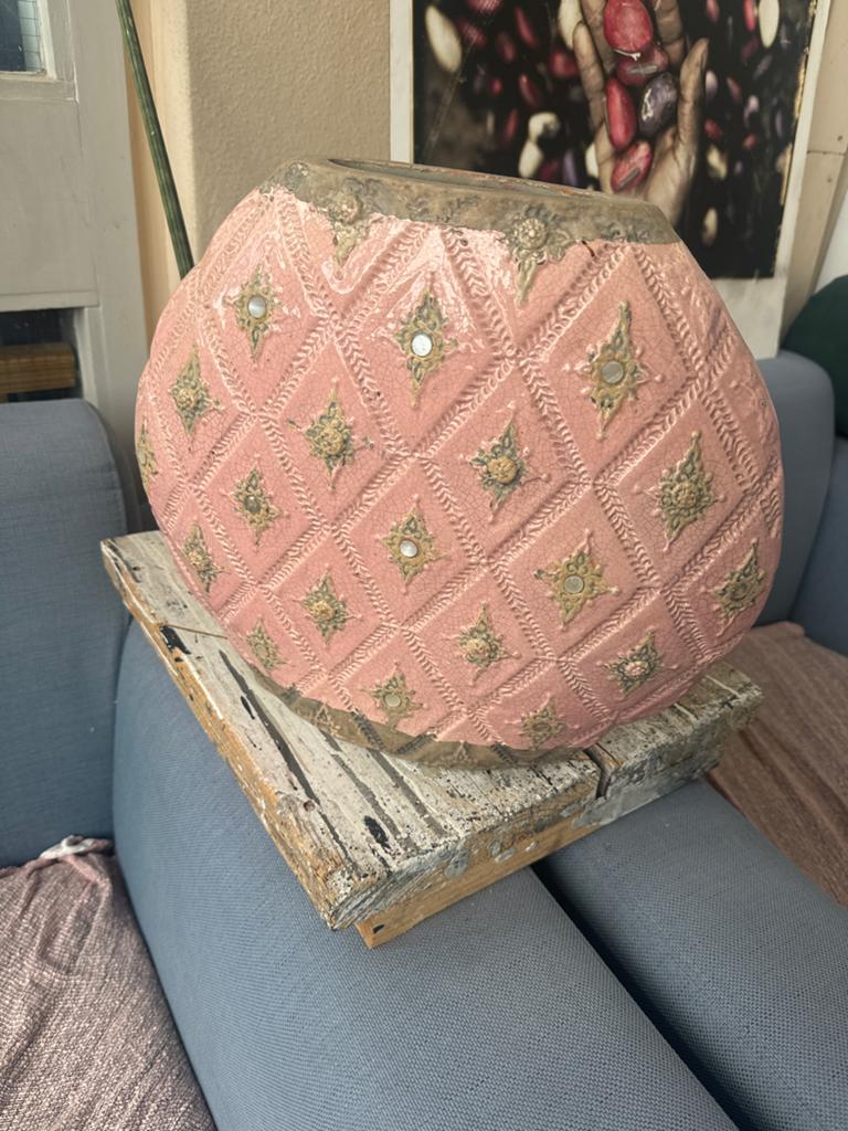 Konert Steingut Vaas - Shabby Chic met Parelmoer Details, Overige materialen, Minder dan 50 cm, Rond, Minder dan 50 cm