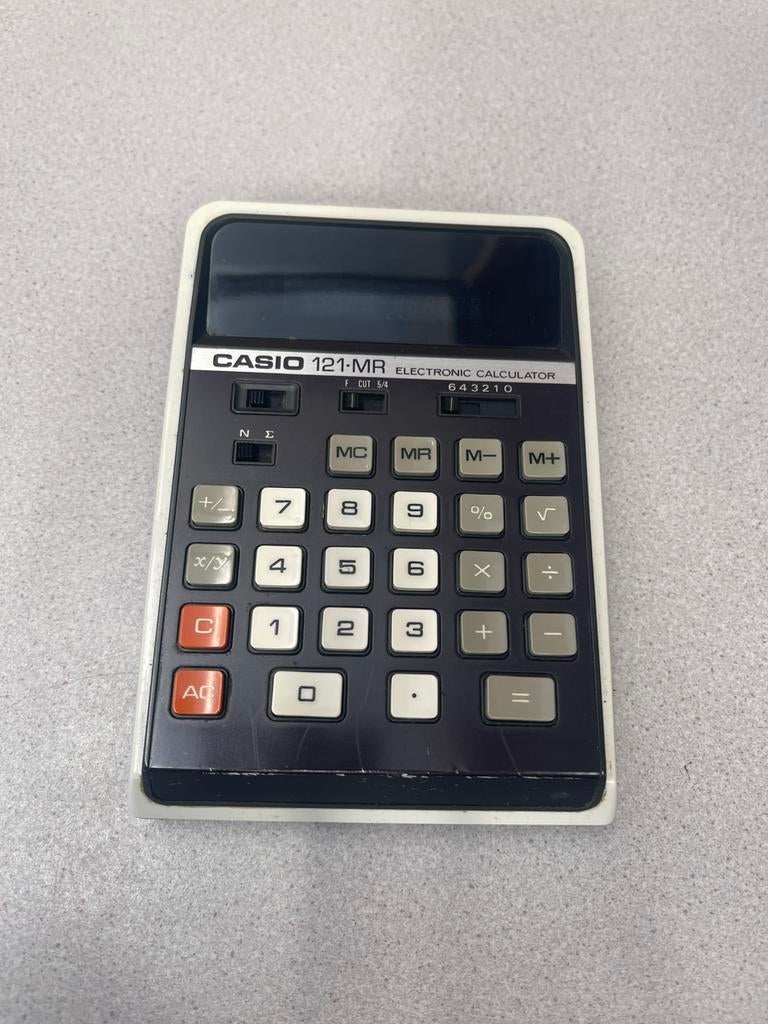 Casio 121-MR, Diversen, Ophalen of Verzenden, Zo goed als nieuw