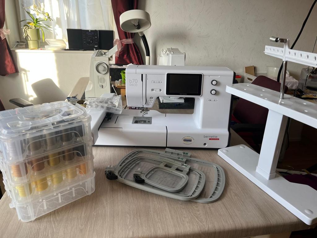 BERNADETTE B70 BORDUURMACHINE, Ophalen of Verzenden, Zo goed als nieuw, Met 1 controller