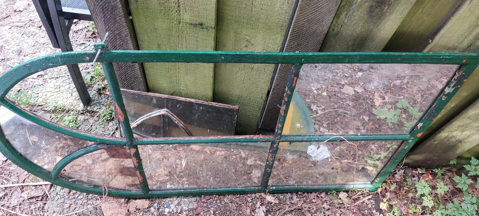 Oud groen raamkozijn met glas, Ophalen, Gevelraam of Ruit, Gebruikt, Minder dan 80 cm