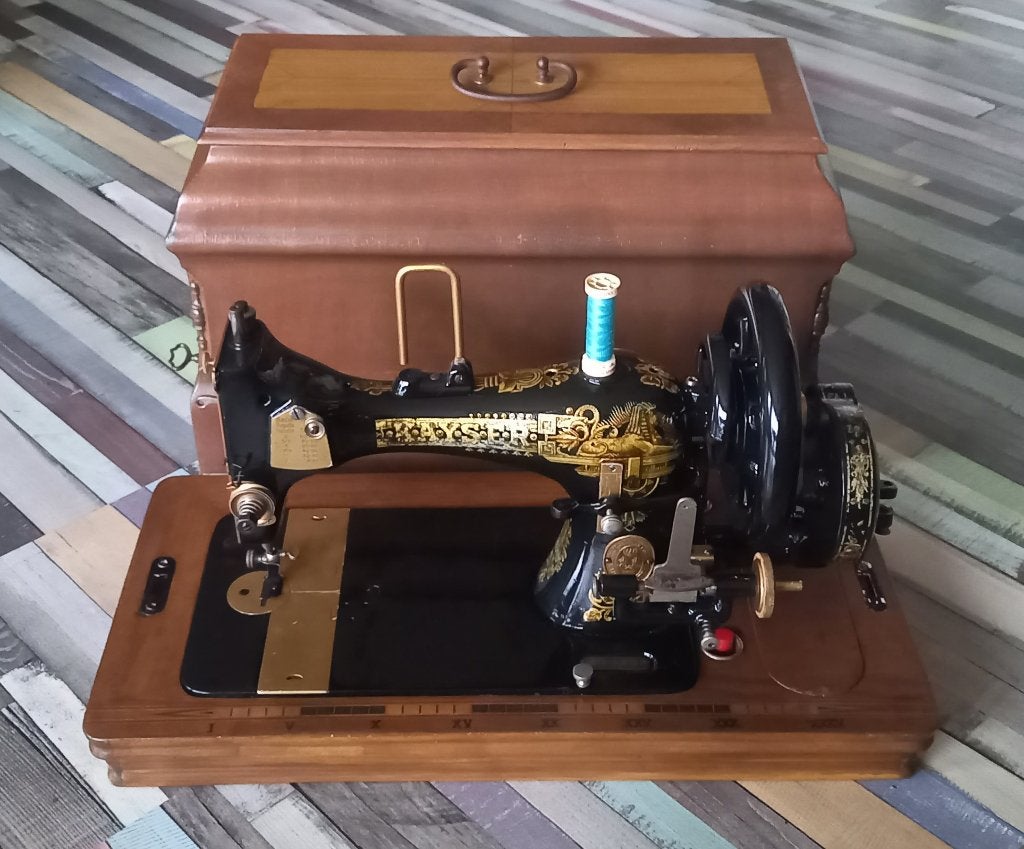 1899 naaimachine Kayser werkend, Ophalen of Verzenden