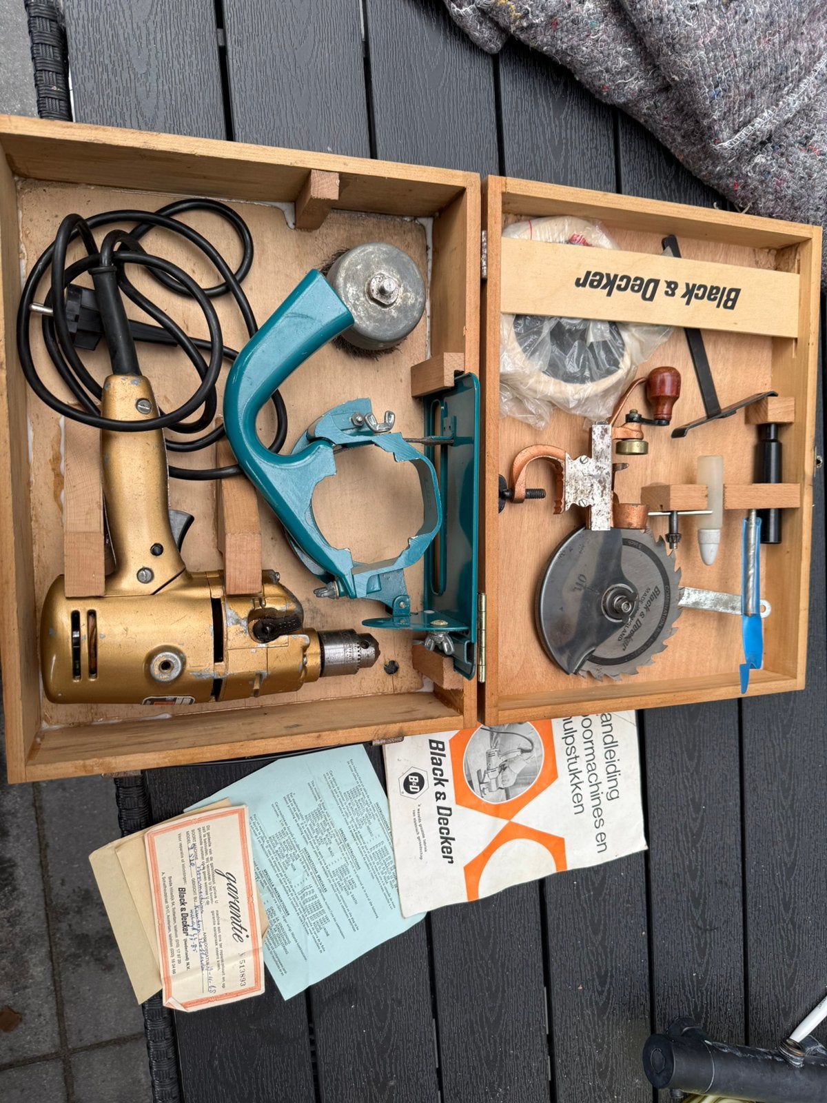 Black & decker D520 drill boormachine cirkelzaag antiek 60s, Ophalen of Verzenden, Zo goed als nieuw, Boormachine