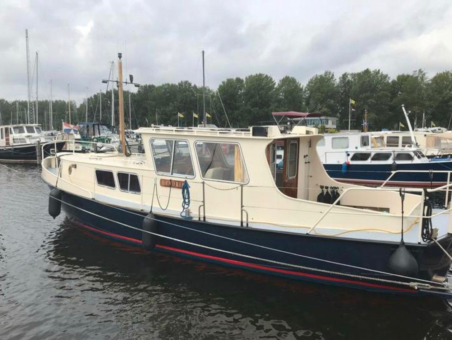 Van Rossumvlet 10.30 open kuip, Vlet, Ophalen, Elektrisch, Omvormer