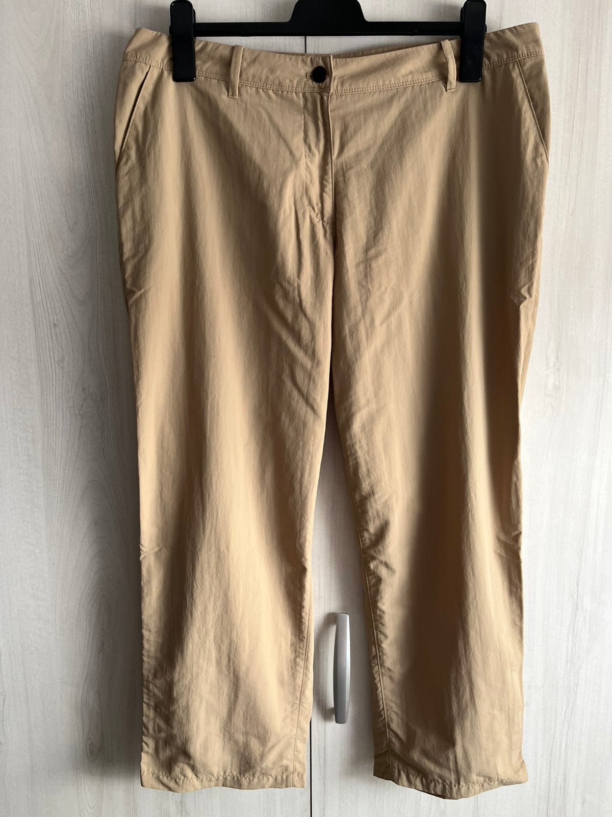 De ultieme reisbroek merk Jack Wolfskin maat 44  kleur zand, Kort, Beige, Maat 42/44 (L), Ophalen of Verzenden