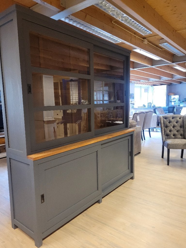 ACTIE Mooie Landelijke Grijze Buffetkast/ Winkelkast (2648B), 200 cm of meer, Glas, Landelijke buffetkast winkelkast teak hout grijs