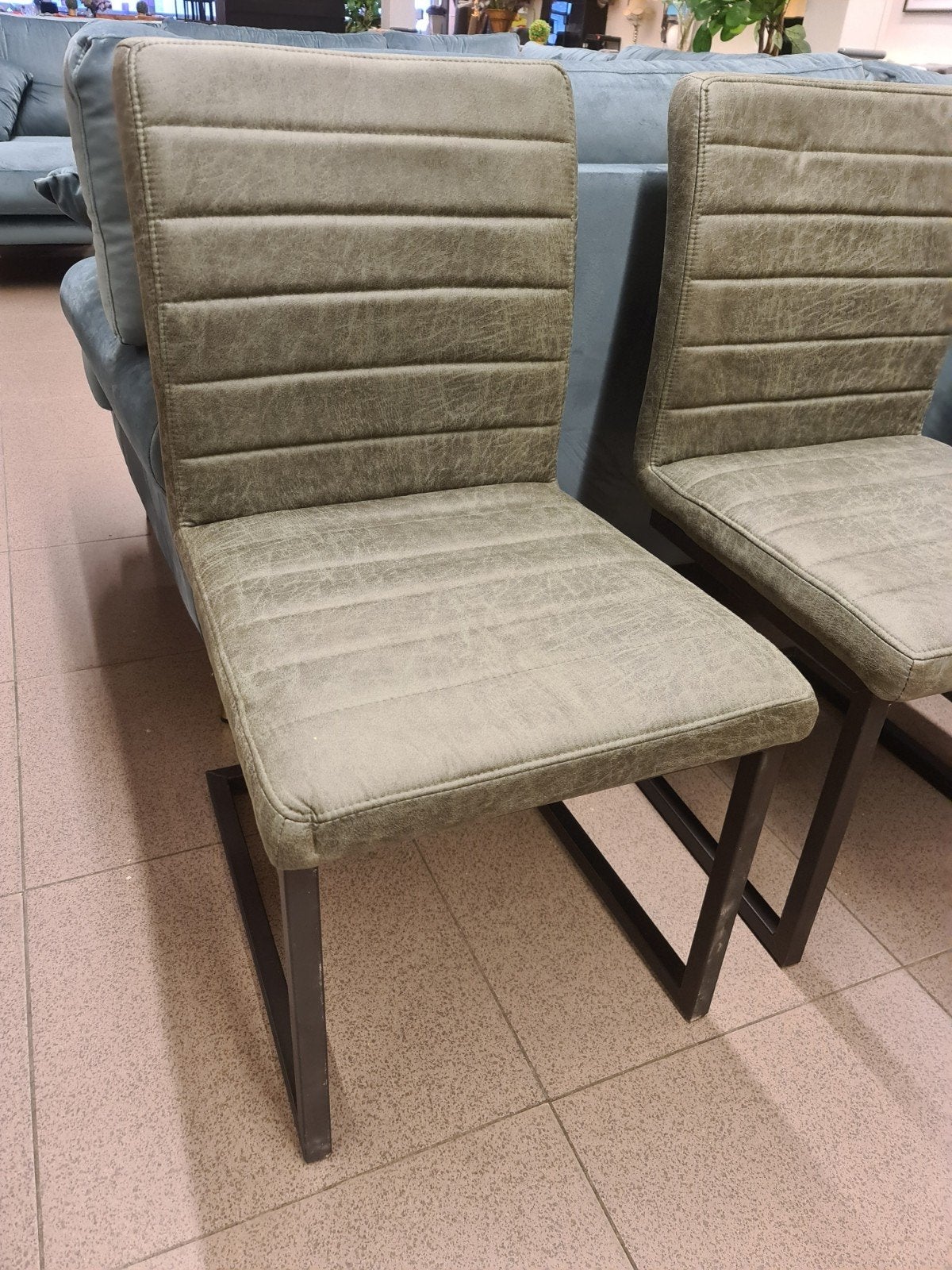 Nieuwe eetkamerstoel leer microvezel groen bkeus €30p/st, Ophalen, Industrieel landelijk barok brocante koloniaal boheems vintage
