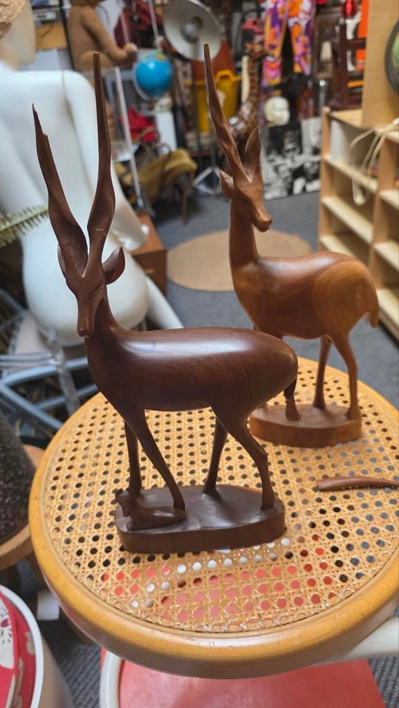 2 teak retro hertjes, Ophalen, Gebruikt, Dier