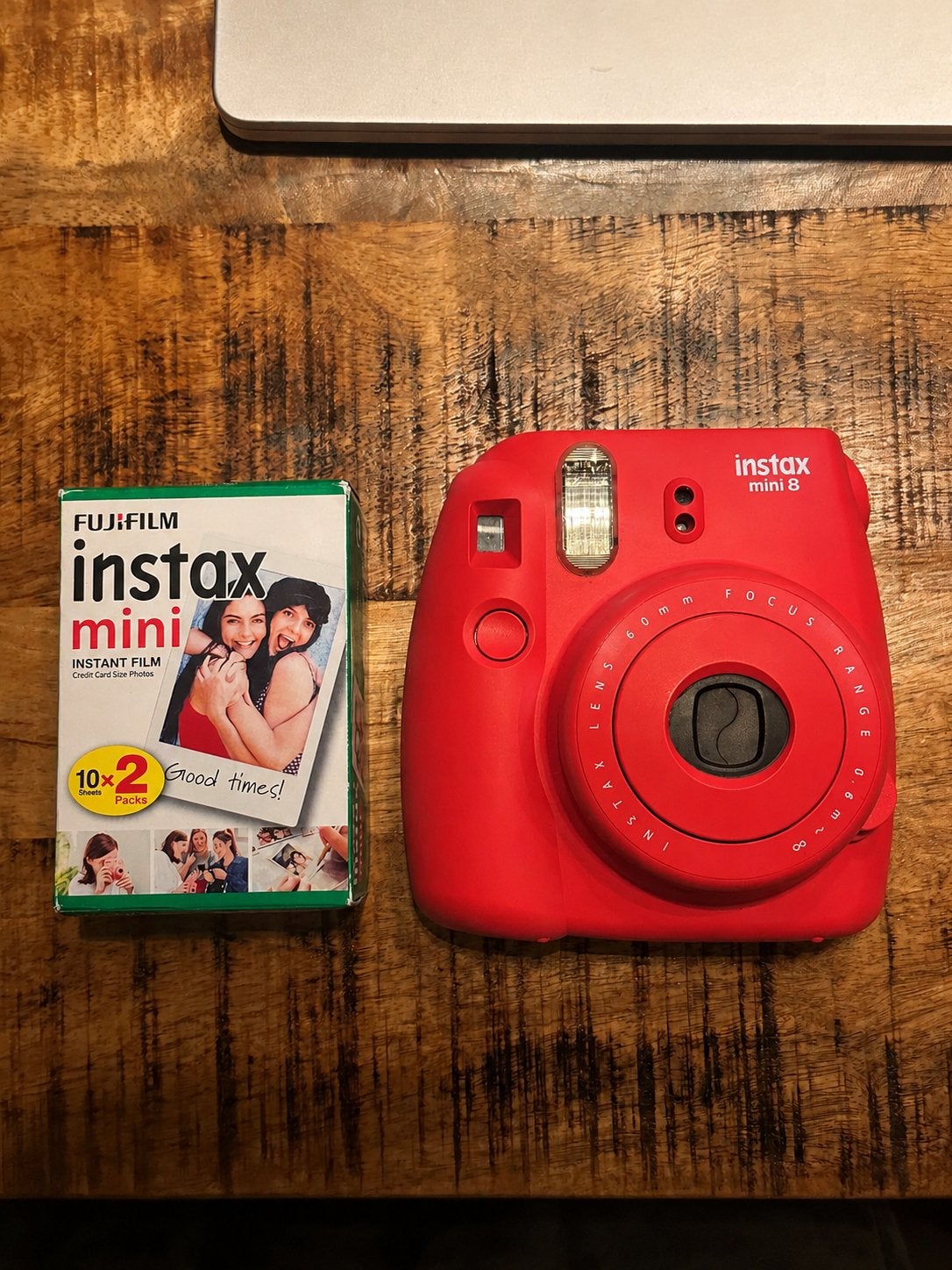 Fujifilm instax mini 8 rood, Audio, Tv en Foto, Fotocamera's Analoog, Ophalen of Verzenden, Zo goed als nieuw, Polaroid, Fuji