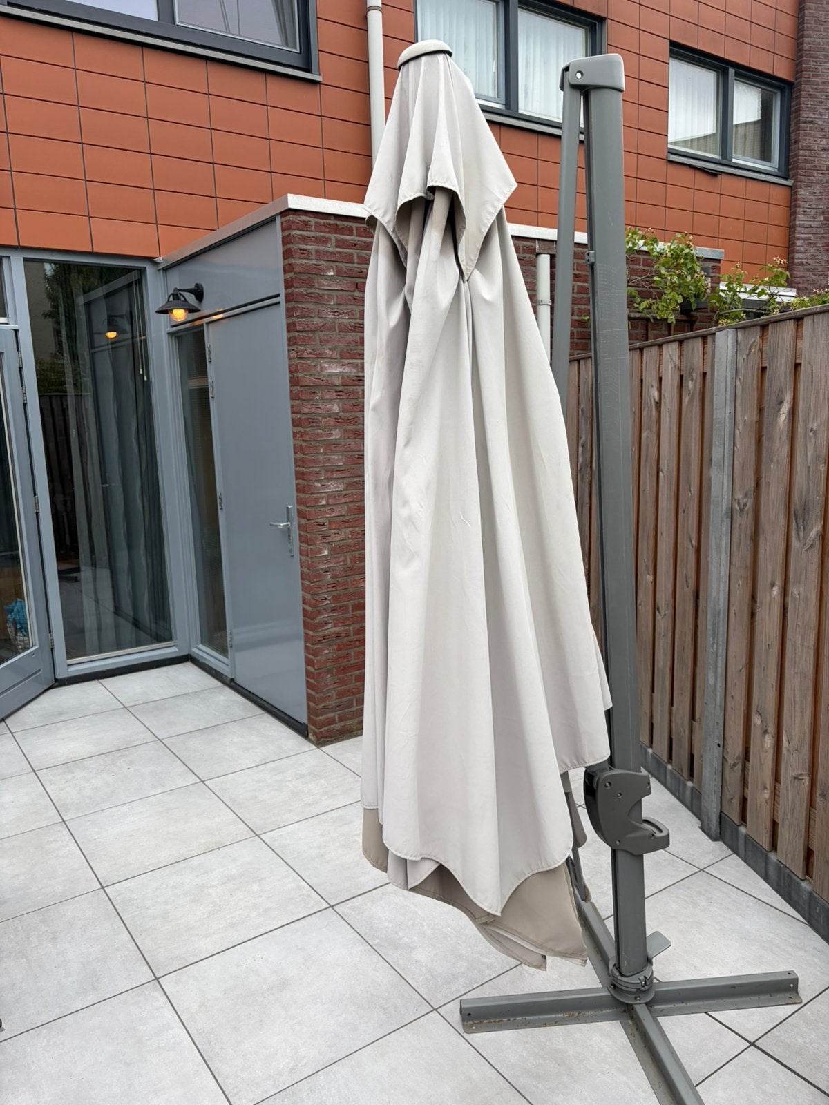Zweefparasol, Tuin en Terras, Parasols, Ophalen, Gebruikt, Verstelbaar, 2 tot 3 meter
