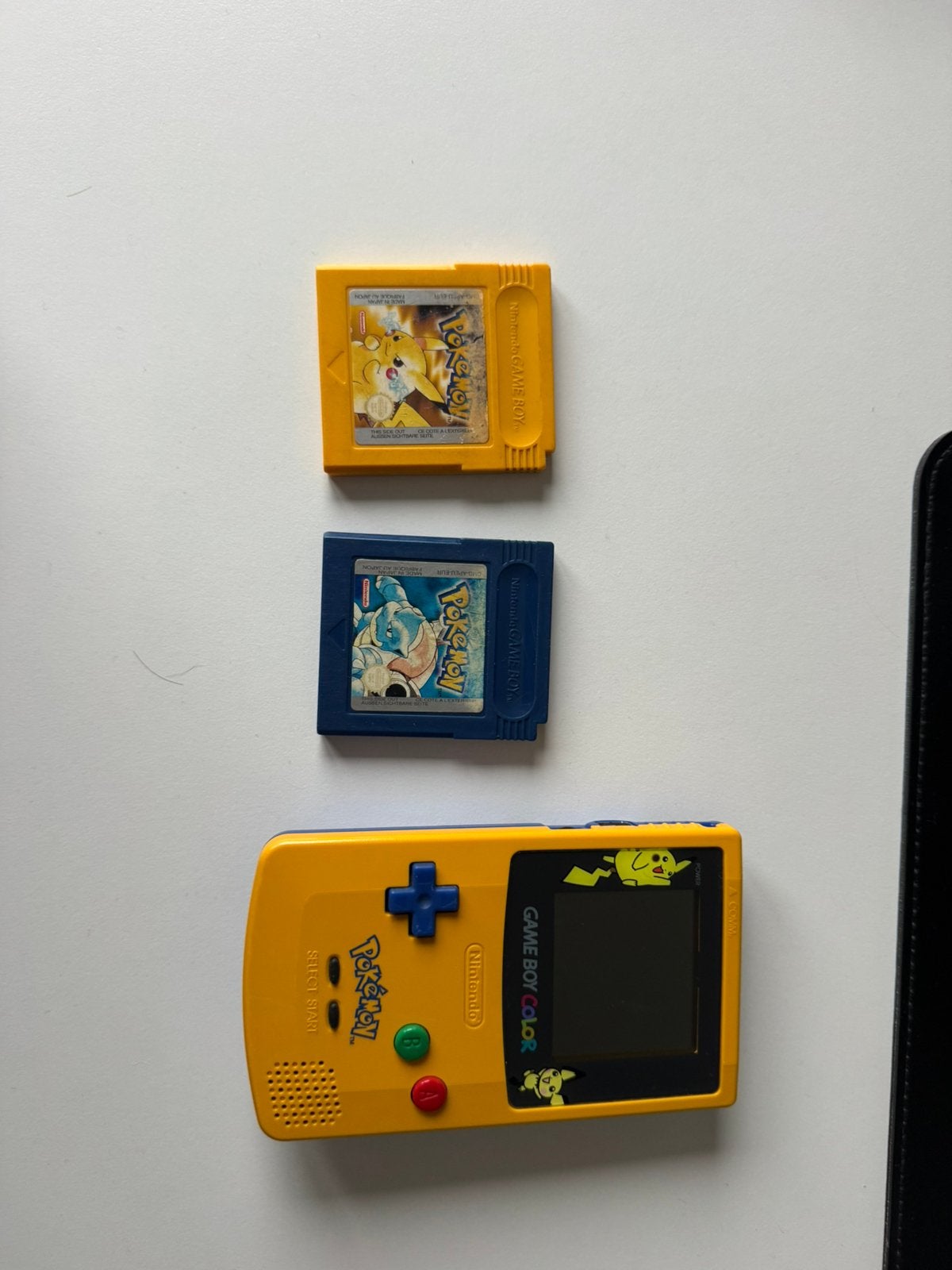 Nintendo Game Boy Color Pokémon Edition + Pokémon Yellow, Ophalen of Verzenden, Gebruikt, Game Boy Color, Met games