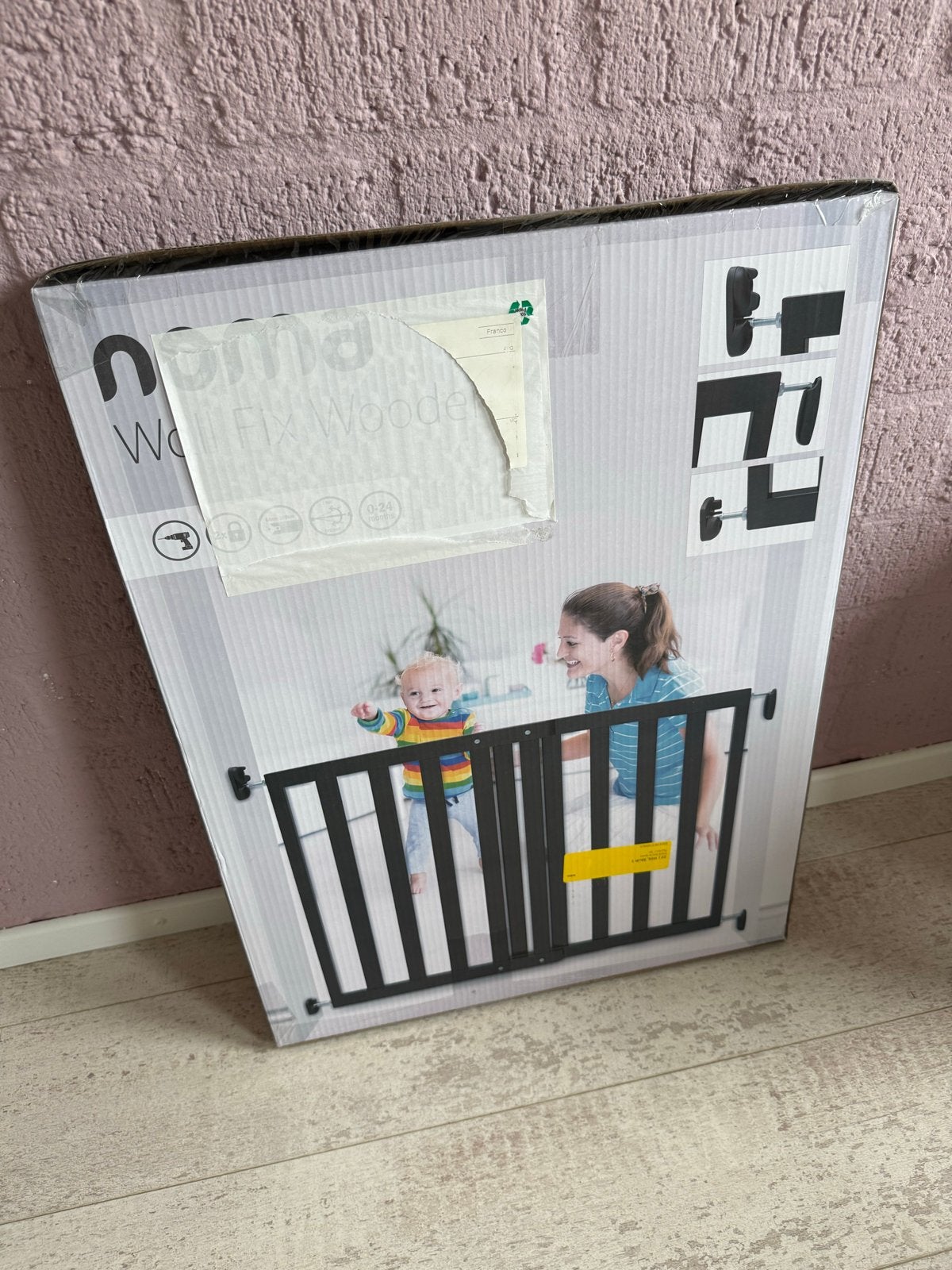 Noma Wall Fix Wooden Veiligheidshekje - Nieuw in doos, Kinderen en Baby's, Traphekjes, Ophalen, Nieuw, 115 cm of meer, Schroefhekje