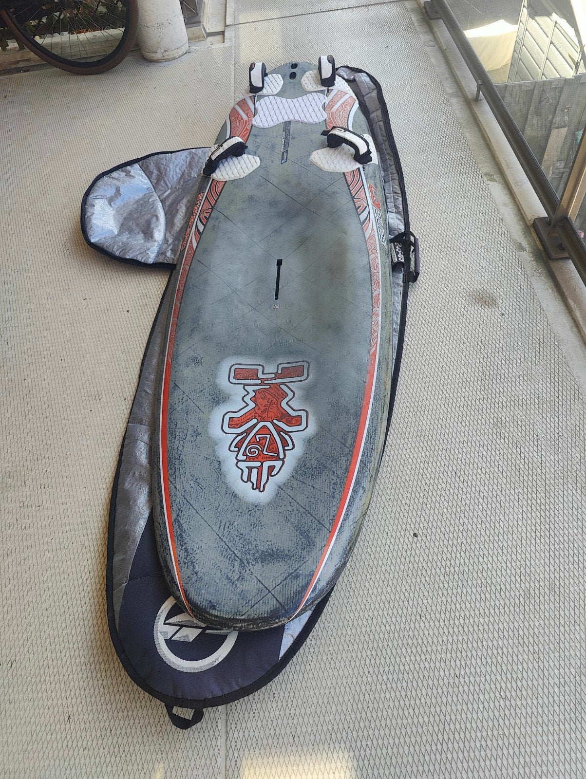 Starboard Isonic 107 complete set met Gunsails 6.8, Ophalen of Verzenden, Zo goed als nieuw, Complete set