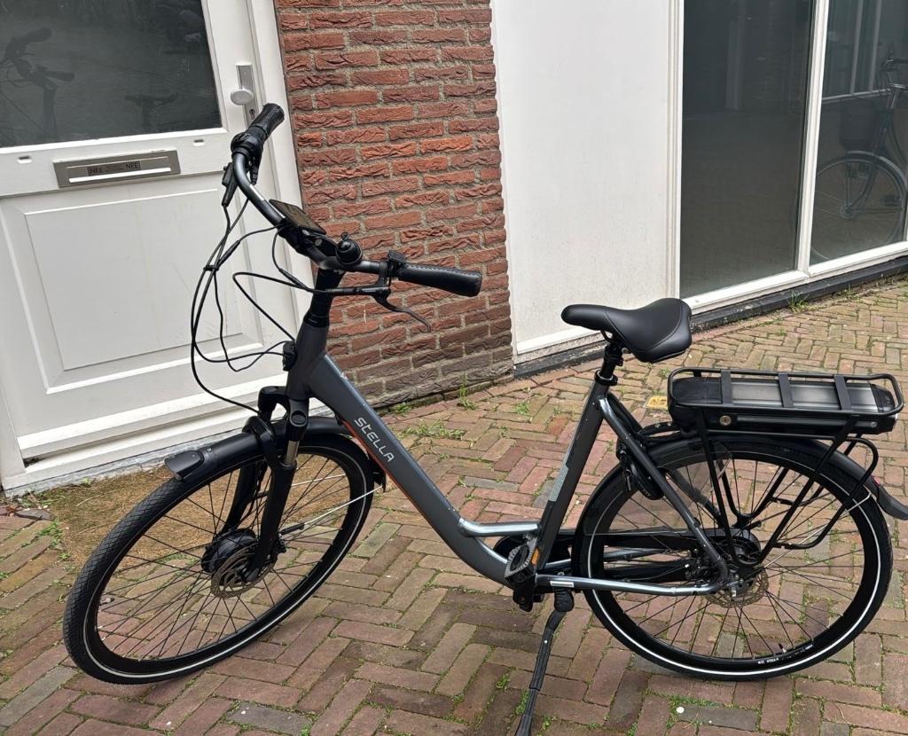 Elektrische fiets Stella, Fietsen en Brommers, Elektrische fietsen, Zo goed als nieuw, 51 tot 55 cm, 50 km per accu of meer, Ophalen