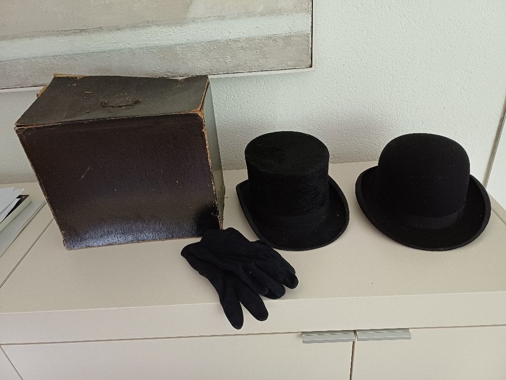 Twee antieke hoge hoeden samen €54 apart €20 en €40, Antiek en Kunst, Ophalen, Heren, Aquila.  SL Hat Manufactory