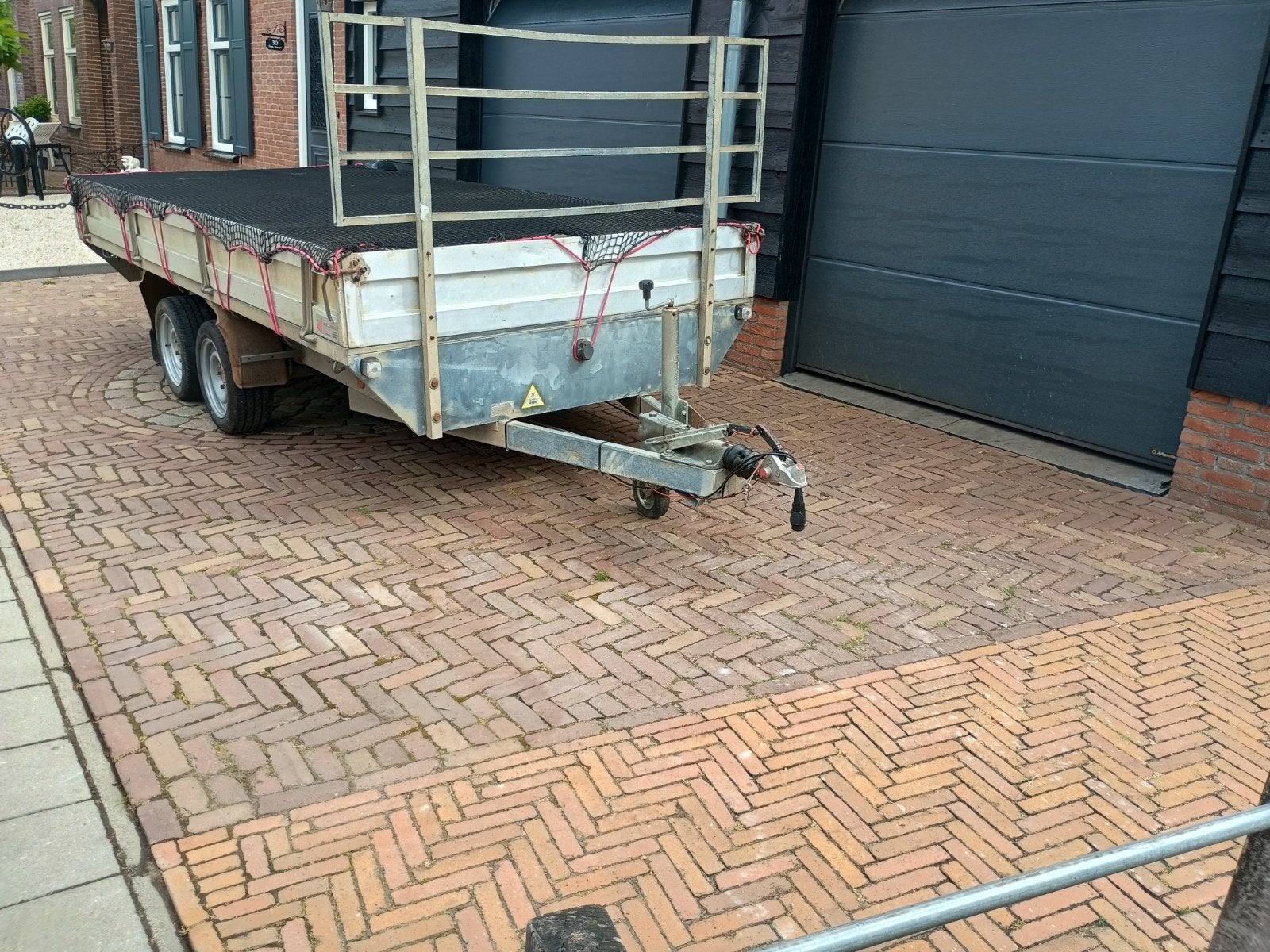 Te koop 2700 kilo plateauaanhangwagen 400x180, Ophalen