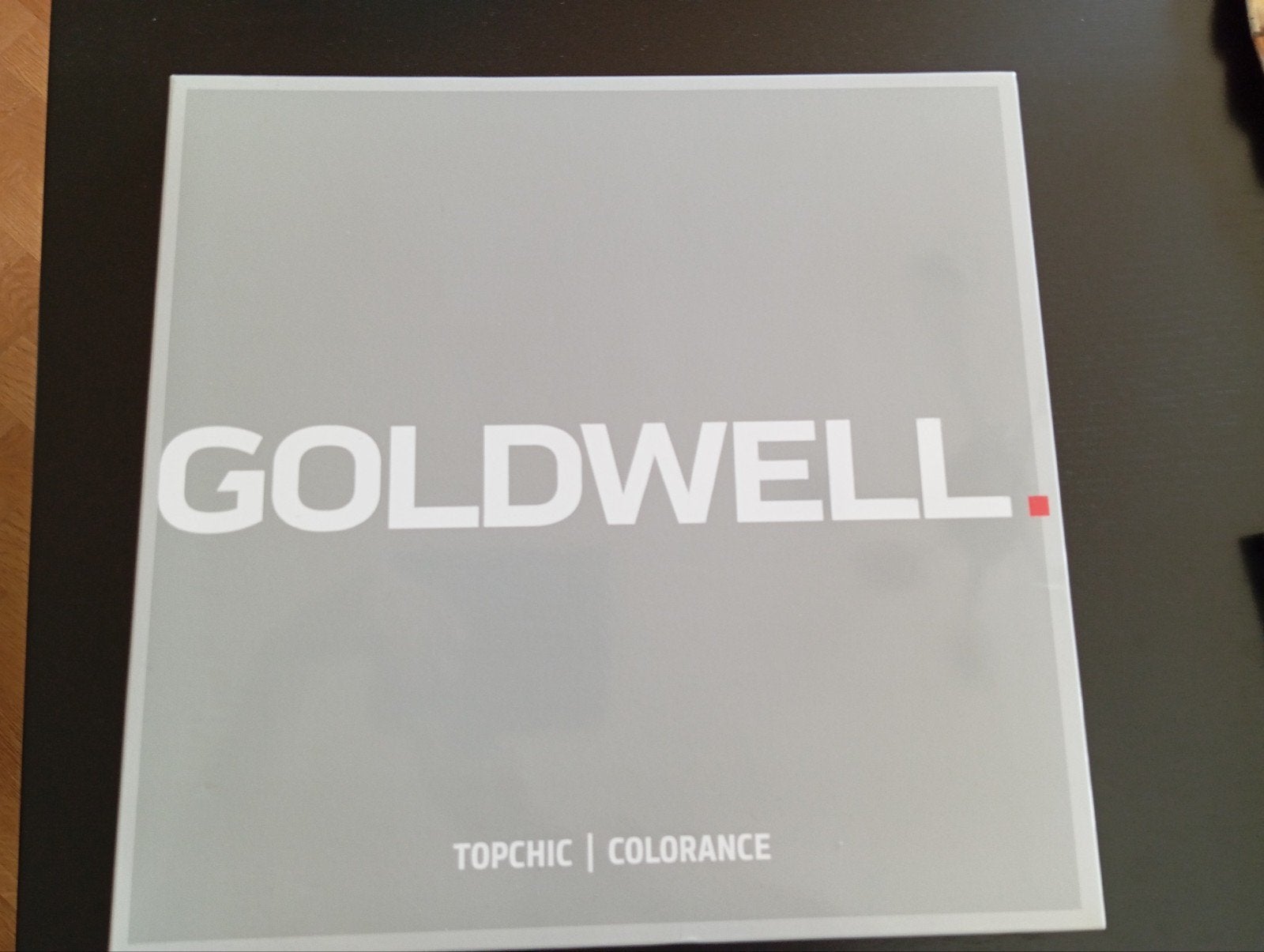 Kleurkaart Goldwell, Ophalen, Gebruikt