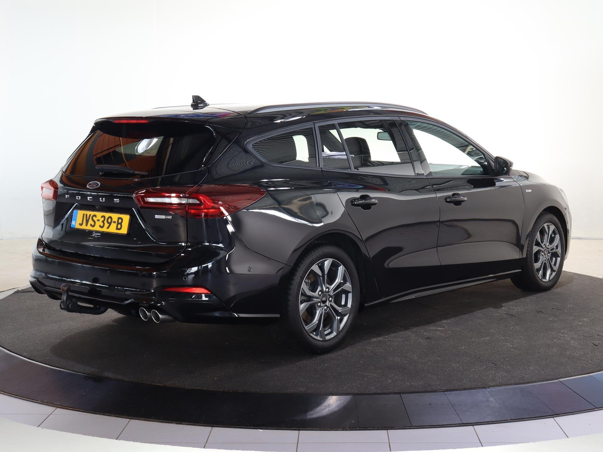 Ford Focus Wagon 1.0 EcoBoost Hybrid ST Line | Elekt. Wegkla, Gebruikt, Euro 6, Automatische klimaatregeling, Zwart