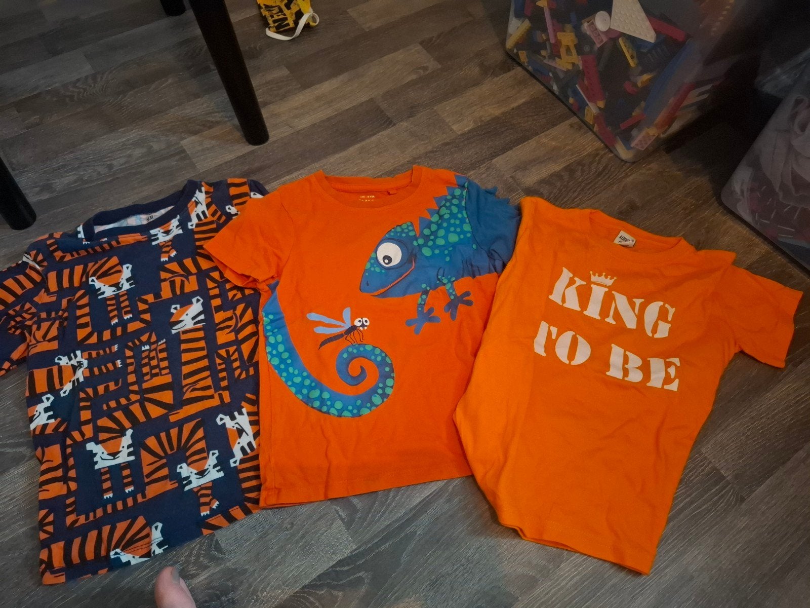 Leuke 3-delige set oranje t-shirts maat 110/116, Ophalen of Verzenden, Gebruikt, Jongen of Meisje, Setje