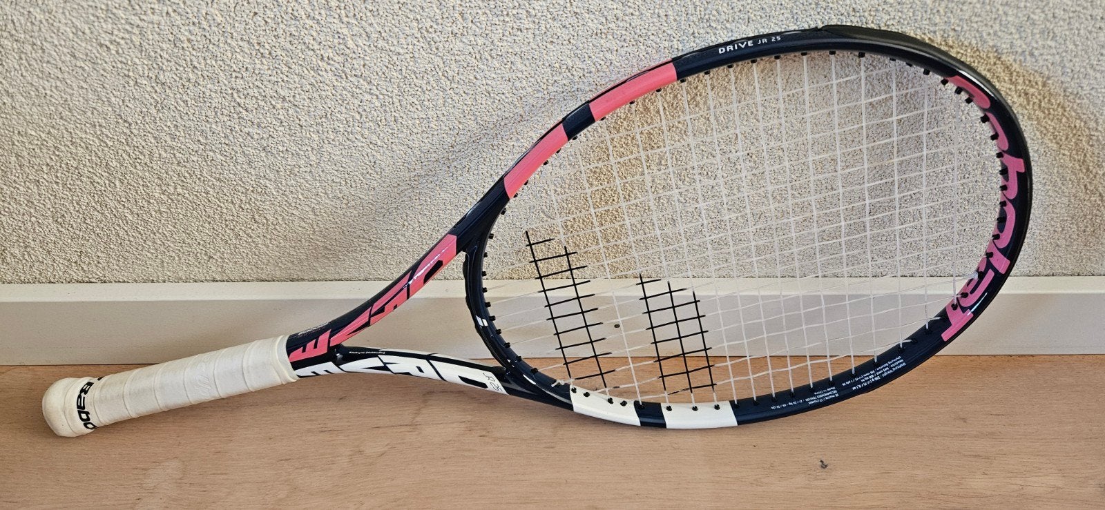 Babolat Drive Junior 25 Tennisracket met hoes, Sport en Fitness, Tennis, Ophalen of Verzenden, Zo goed als nieuw, Racket, Babolat