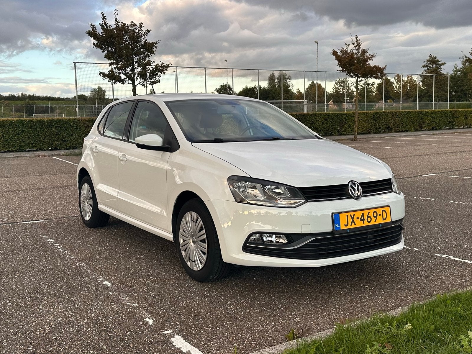 Volkswagen Polo 1.0 TSI 2016 | 1e EIG | NAP KM | Bluetooth, Stof, Zwart, Wit, Origineel Nederlands