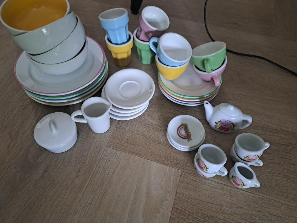 Serviesgoed: Peppa Pig en Pastelkleurig Servies, Ophalen