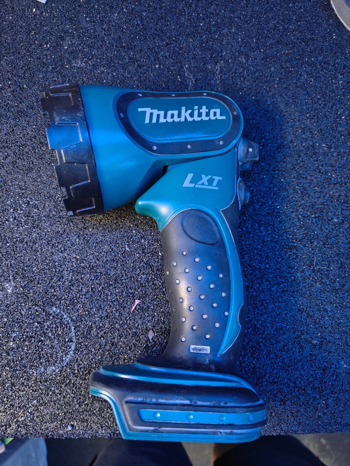Makita DML185 18V LED Lamp - Compacte Werkplaatsverlichting, Ophalen of Verzenden