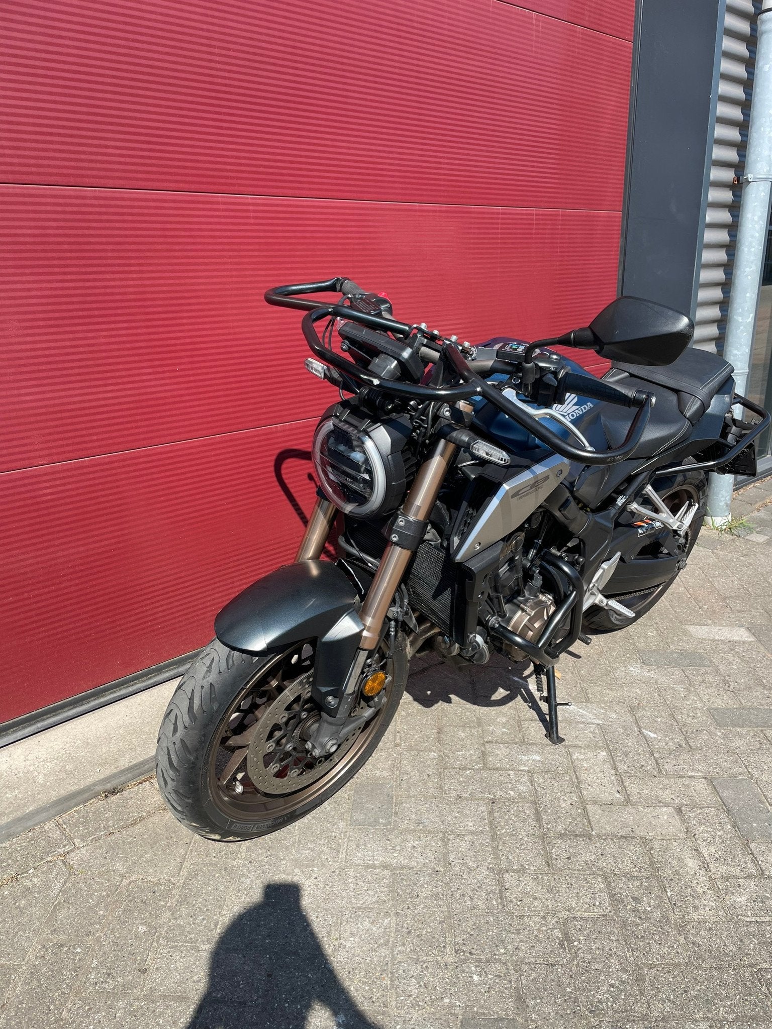 Honda CB 650 R Neo Sports Café Schade BTW VOERTUIG 1e Eigen, LED Verlichting, Ivo@technoservicehoogendijk.nl, Jan Tinbergenstraat 8-b
2811DZ  Reeuwijk, NL