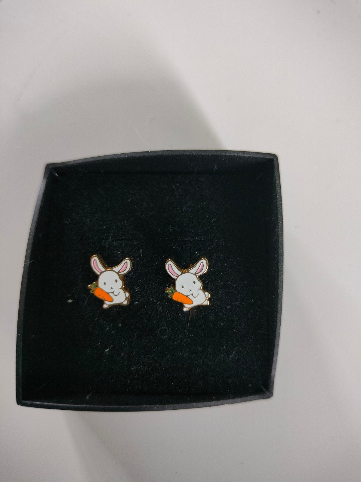 Konijnen oorbellen Chirurgisch staal, Sieraden, Tassen en Uiterlijk, Oorbellen, Overige materialen, Gebruikt, Ophalen of Verzenden