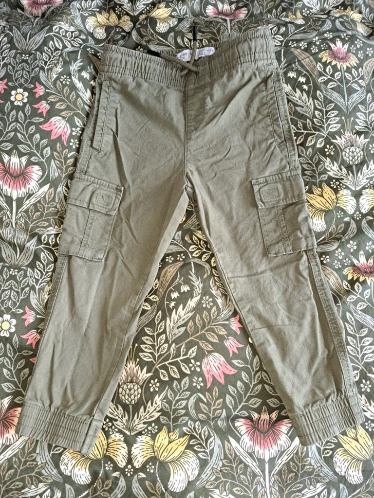 Stoere jongens broek maat 98 - groen, Ophalen of Verzenden, Gebruikt, Jongen, Broek