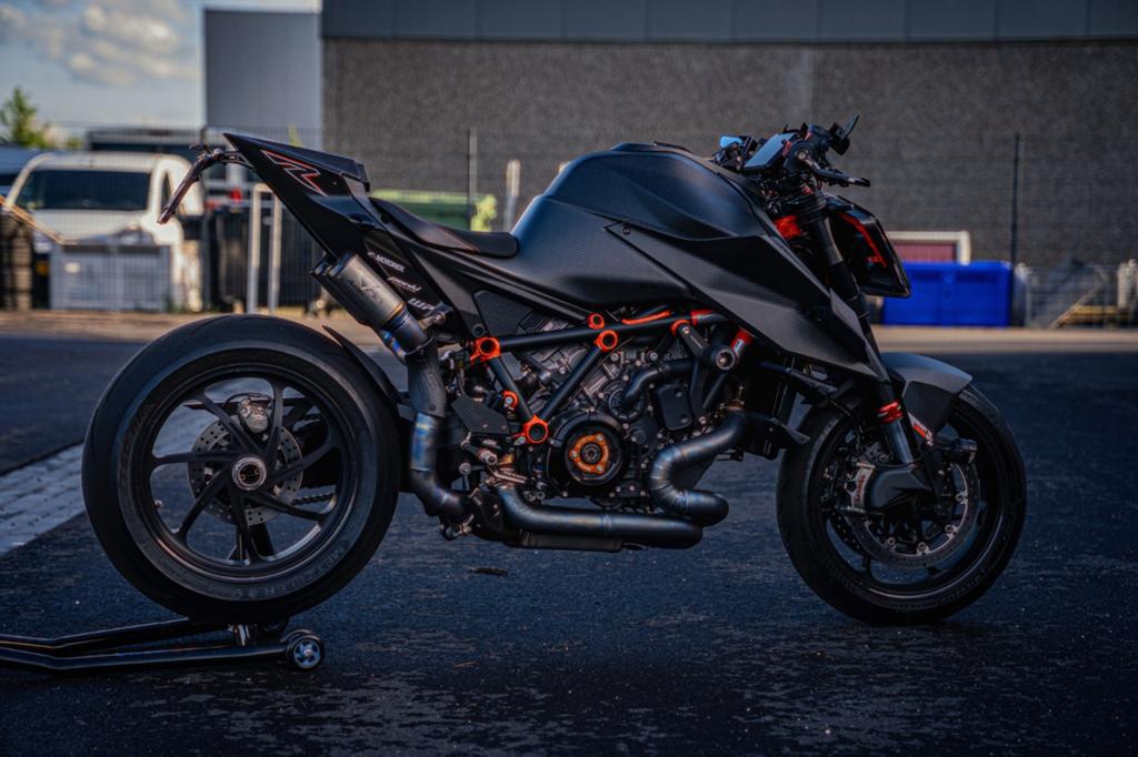 KTM Super Duke RR 2023 - Uniek exemplaar, 1 van de 500!, Bedrijf, Naked bike