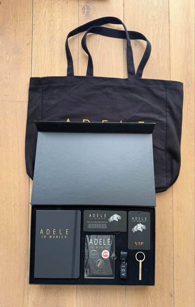 Adele in Munich VIP Merchandise, Eén persoon, Augustus