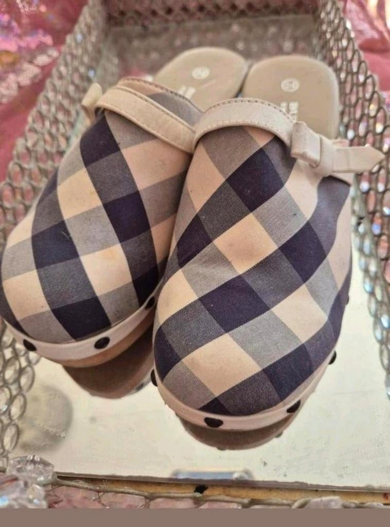 Burberry schoenen maat 34! Meer makeup, kleding, tassen etc., Kinderen en Baby's, Meisje, Overige typen, Nieuw, Ophalen of Verzenden