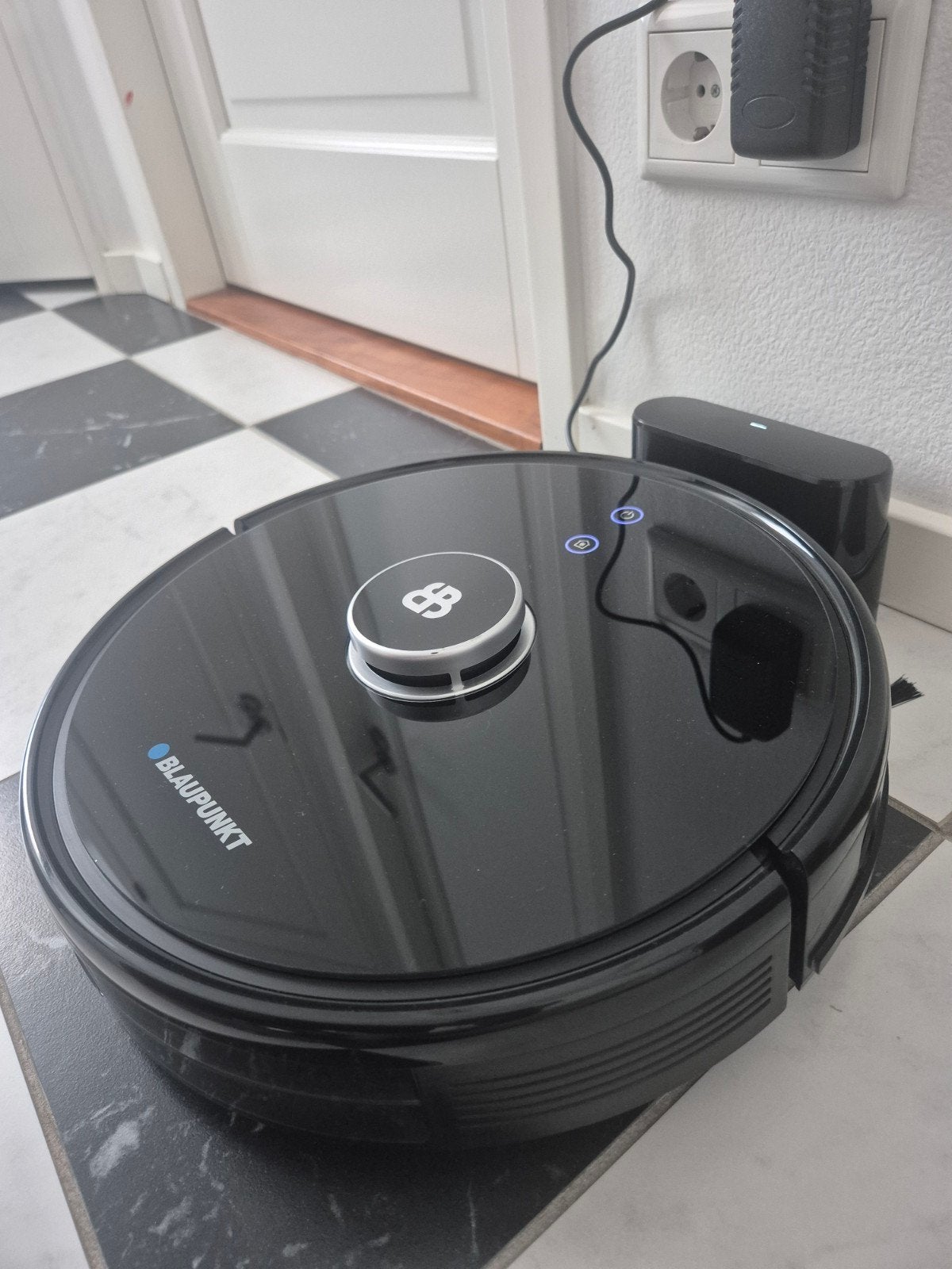 Blaupunkt Bluebot Robotstofzuiger + dweil + Laadstation, Verzenden, Zo goed als nieuw, Robotstofzuiger