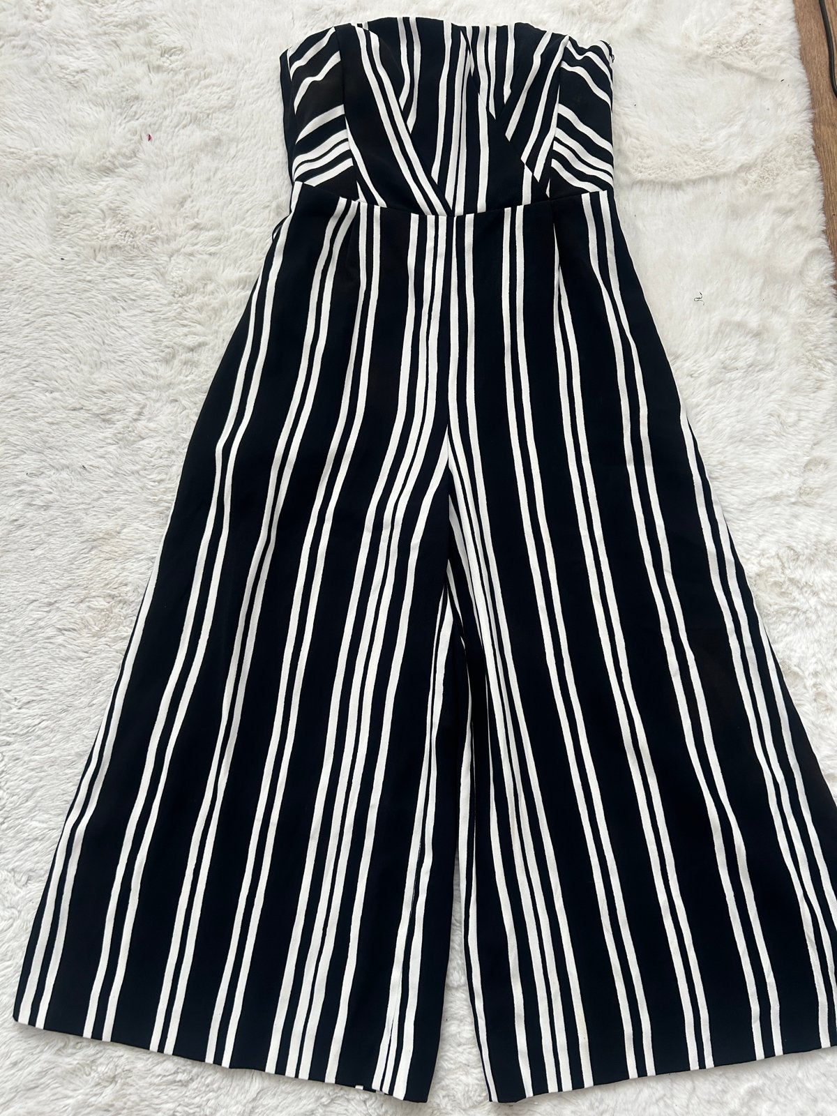 H&M gestreepte strapless jumpsuit maat S, Kleding | Dames, Jumpsuits, Ophalen of Verzenden, Zo goed als nieuw, Maat 36 (S), Zwart