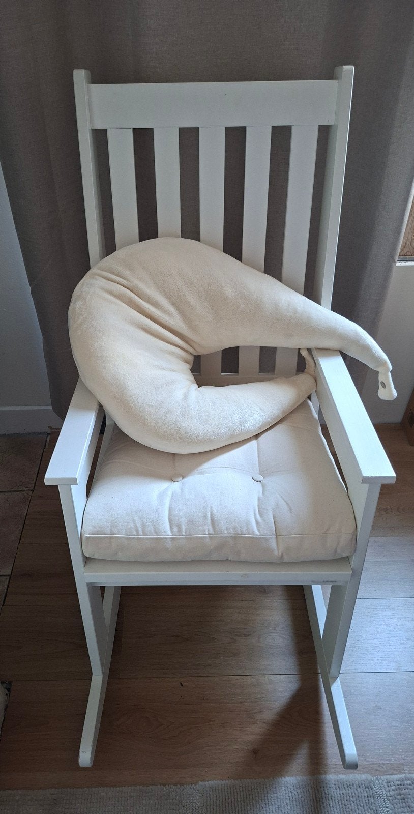 Witte schommelstoel met kussen - ideaal voor babykamer, Ophalen, Nieuw, Stoel