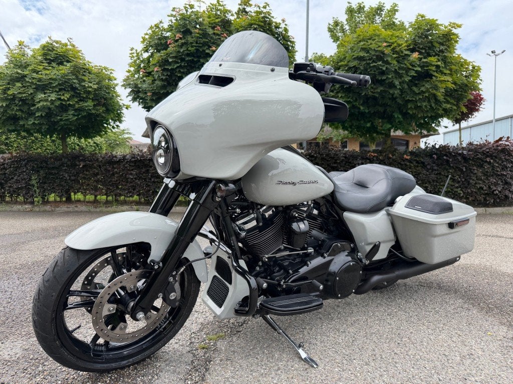 Harley-davidson street glide BTW streetglide special, Bedrijf, Overig, Customerservice@harley-davidson.com, 3700 W. Juneau Avenue, Milwaukee, WI 53208, USA