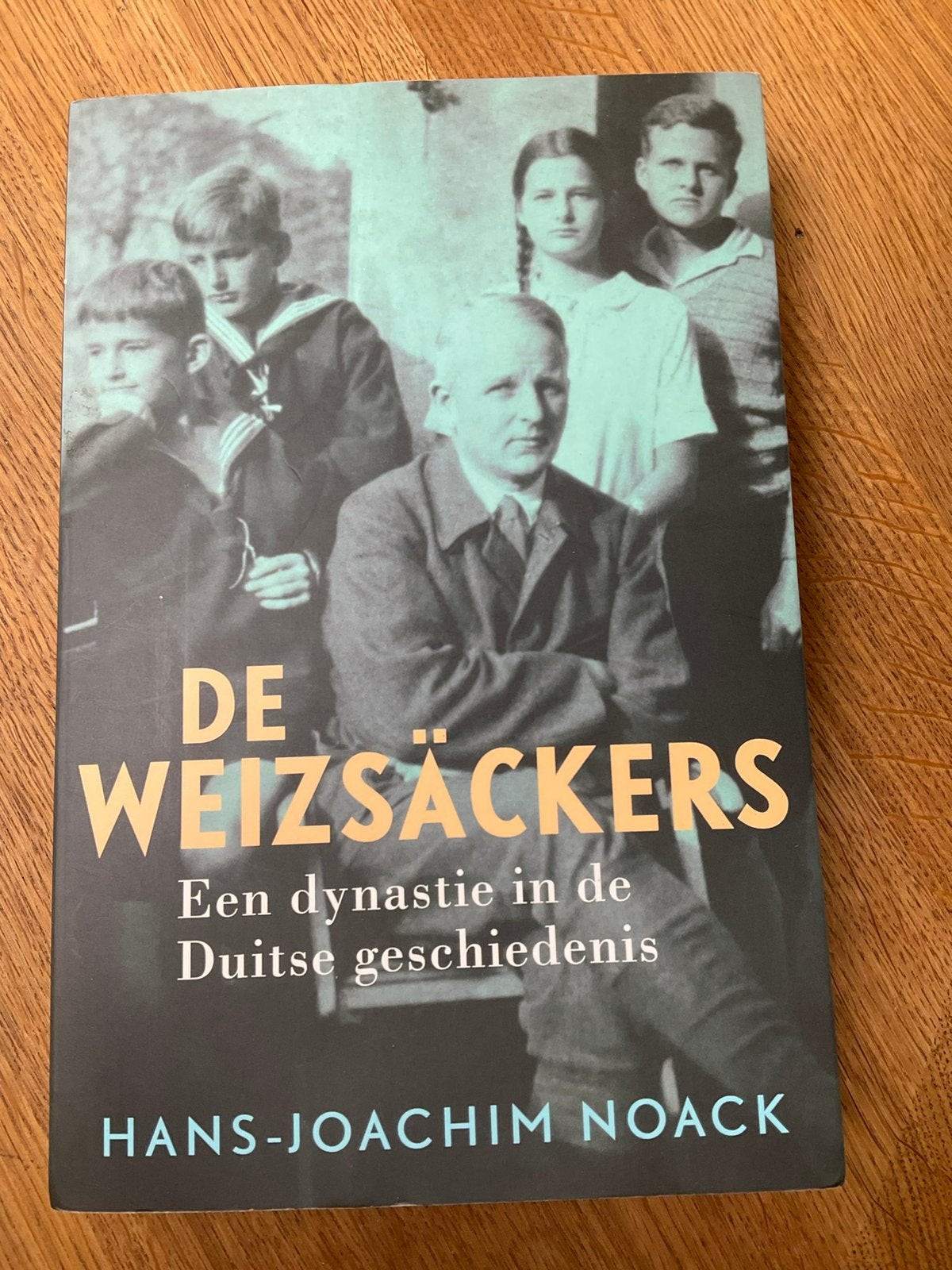 De Weiszäckers, Boek voor vakantie in Duitsland, Ophalen of Verzenden, Zo goed als nieuw