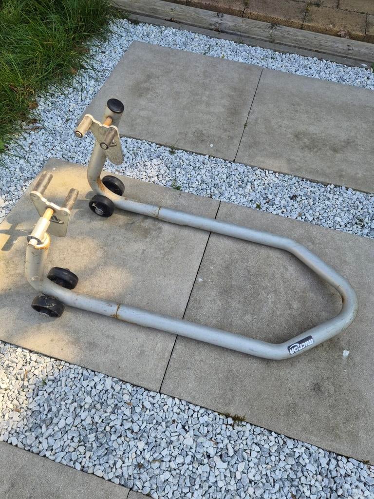 Motorfiets paddockstand voor en achterwiel - Micron, Ophalen