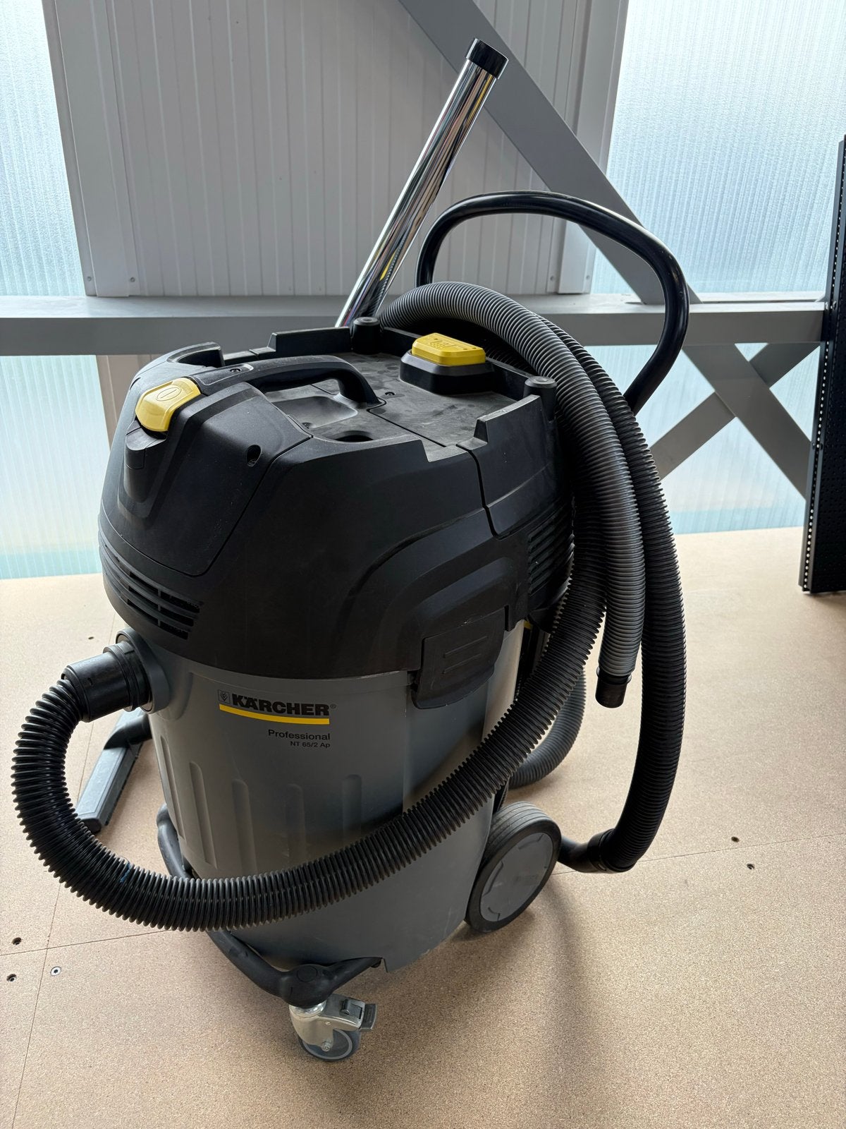 Kärcher Professional NT 65/2 Ap Industriële Stofzuiger, Inclusief accessoires, Kärcher, Ophalen of Verzenden, Zo goed als nieuw