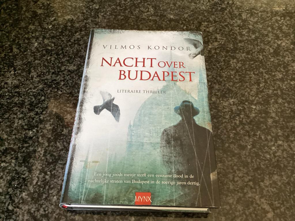 Nacht over Budapest - Vilmos Kondor (Literaire Thriller), Ophalen of Verzenden, Zo goed als nieuw
