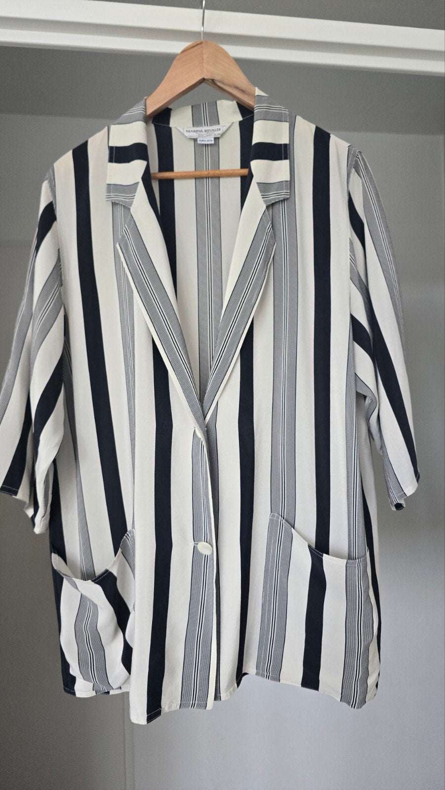 mooi Blouse/ colbert  van pure zijde, Verzenden, Zo goed als nieuw, Maat 42/44 (L), Zwart