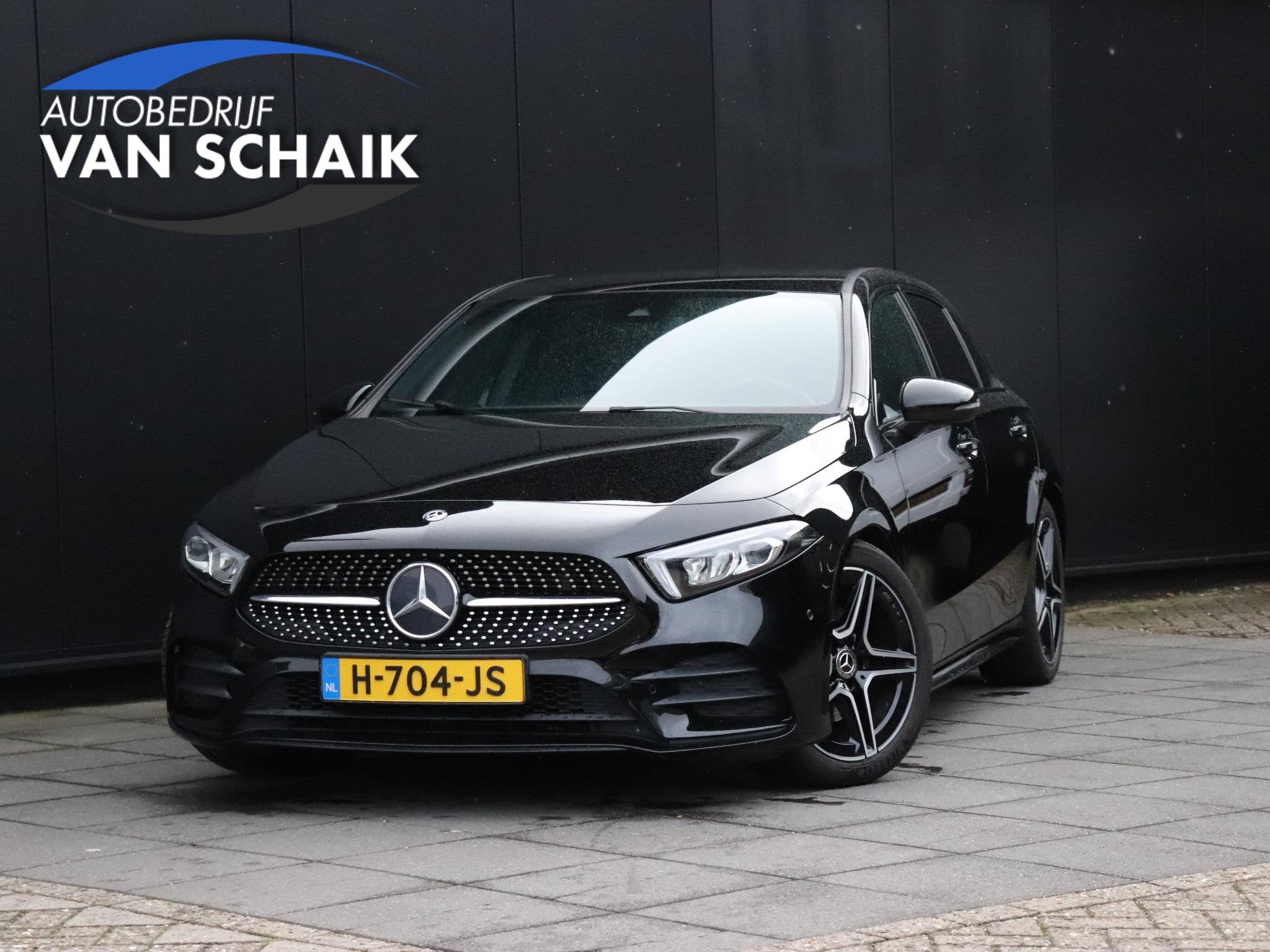 Mercedes-Benz A-klasse 160 | AMG LINE | SPORTSTOELEN | CAMER, Voorwielaandrijving, Gebruikt, 4 cilinders, Leder en Stof
