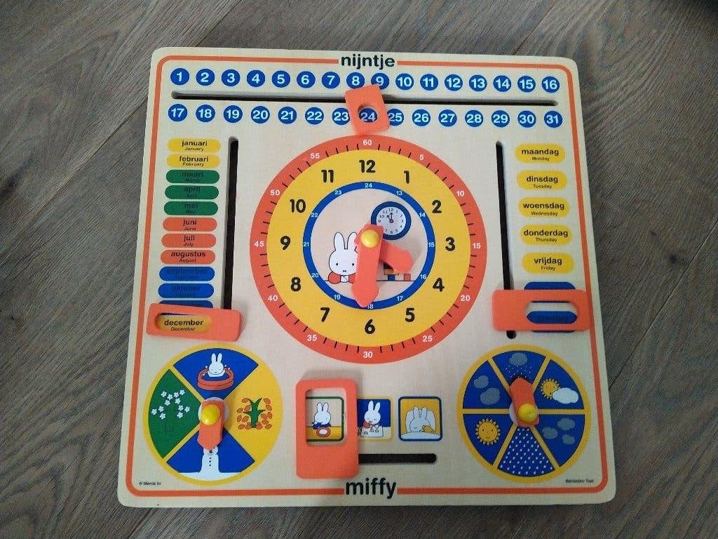 Nijntje houten kalender klok, Kinderen en Baby's, Speelgoed | Houten speelgoed, Ophalen of Verzenden, Gebruikt