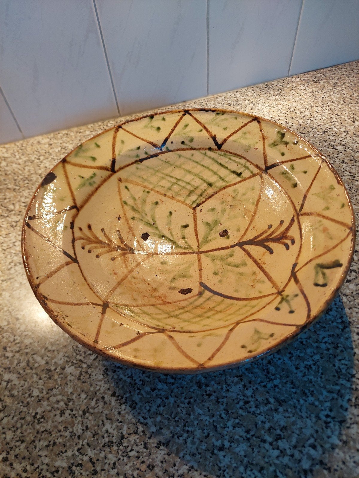Antieke grote terracotta keramiek schaal Spaans, Antiek en Kunst, Ophalen of Verzenden