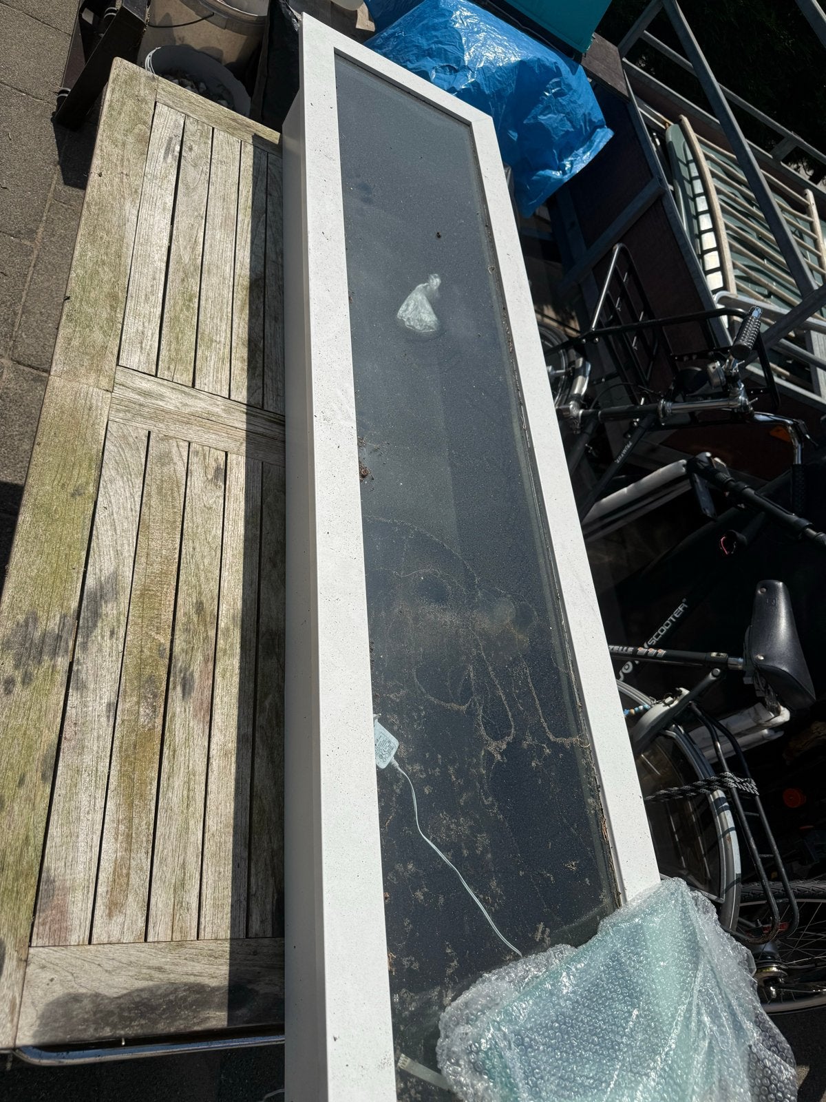 Smal vitrinekastje met glazen bovenkant, Huis en Inrichting, Ophalen, Gebruikt, 50 tot 100 cm, Glas