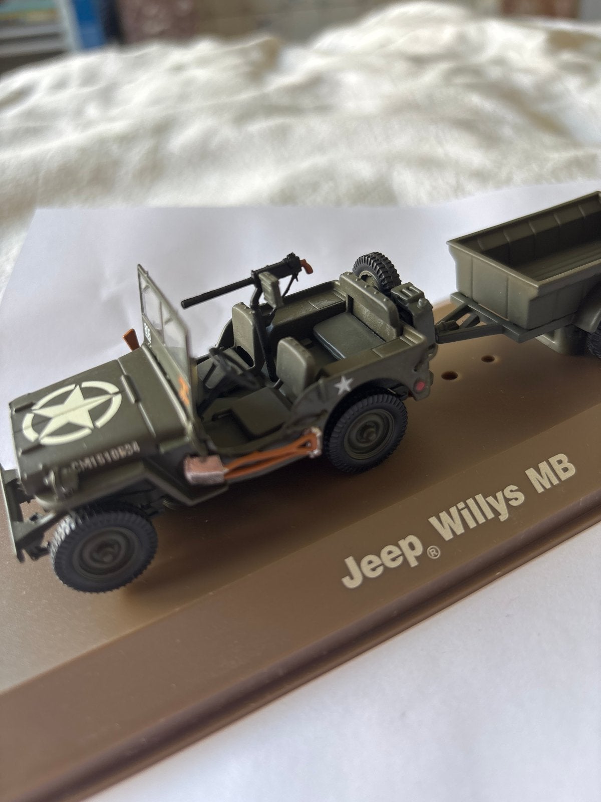 Jeep Willys MB schaalmodel met aanhanger, Ophalen of Verzenden, Zo goed als nieuw, Overige typen