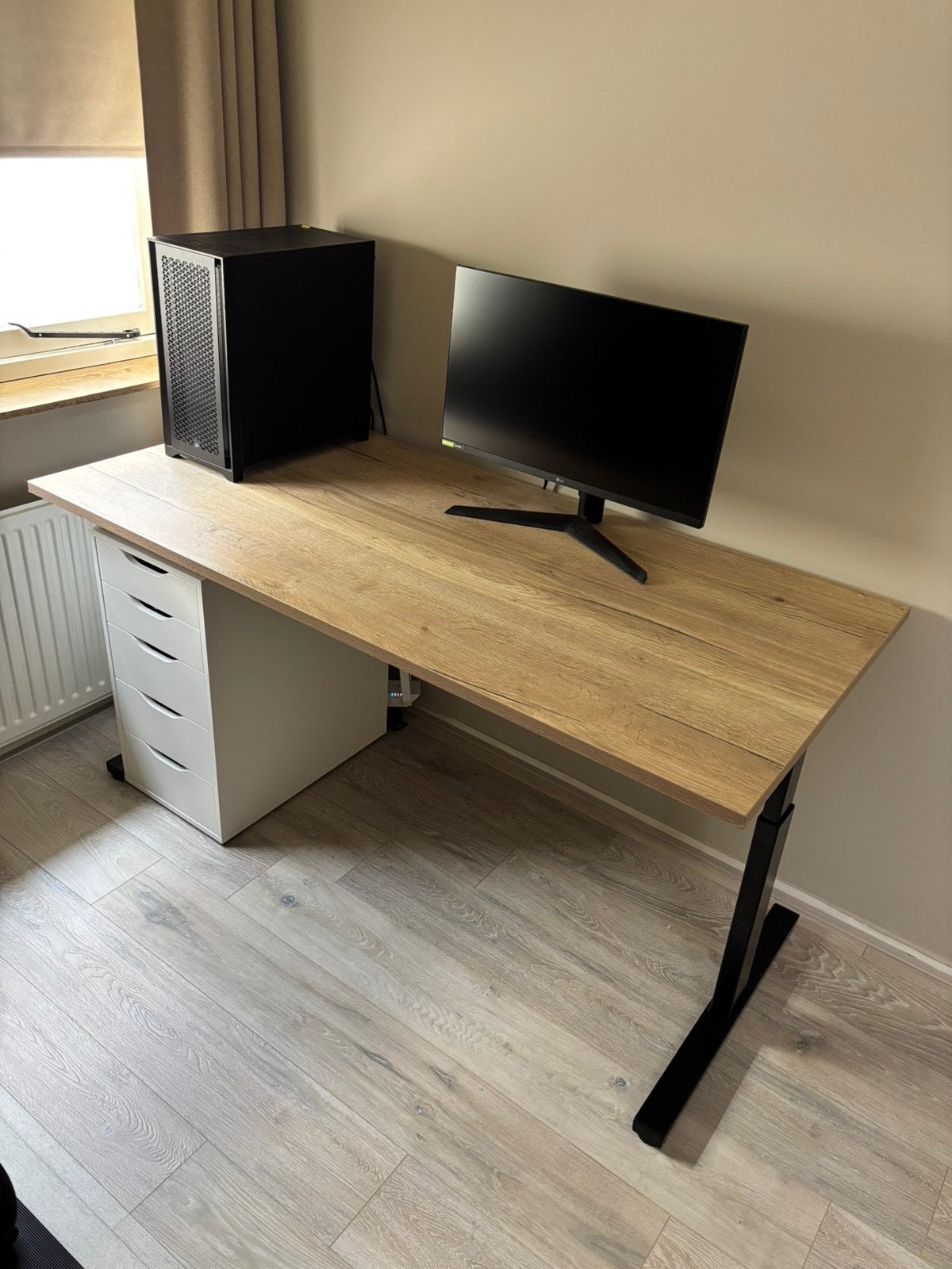 Verstelbaar bureau ‘Pinta’ van Kaptino 160x80, Ophalen, 160 cm, In hoogte verstelbaar, Zo goed als nieuw
